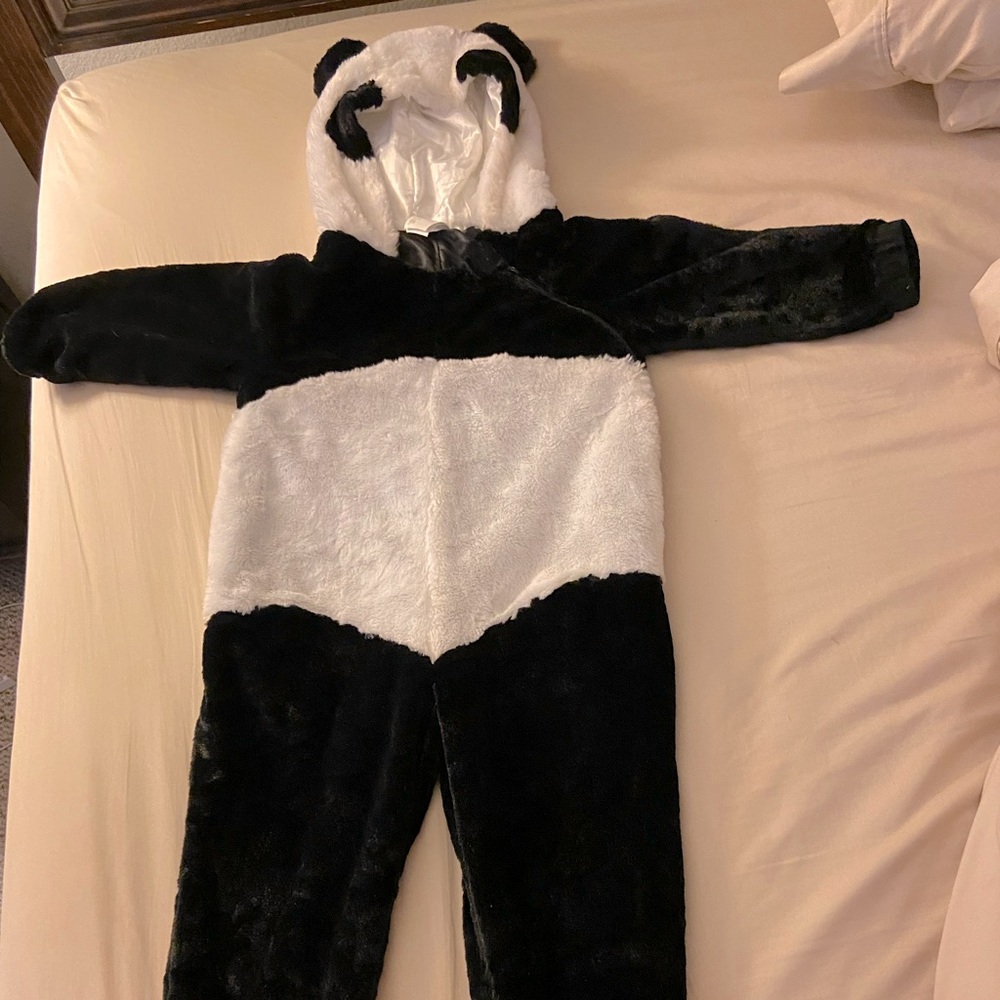 Children’s panda Halloween costume.
